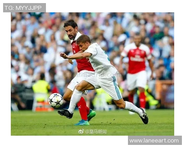 08号足球球星的传奇历程与巅峰时刻解析 08号足球球星的传奇历程与巅峰时刻解析